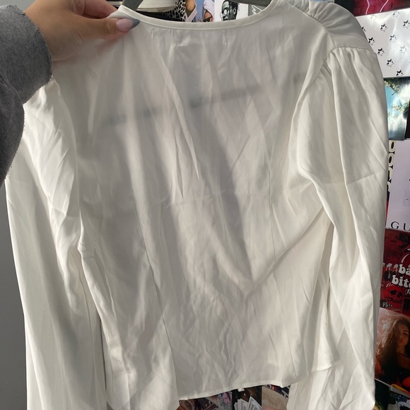 Going out top - Picture 2 of 3